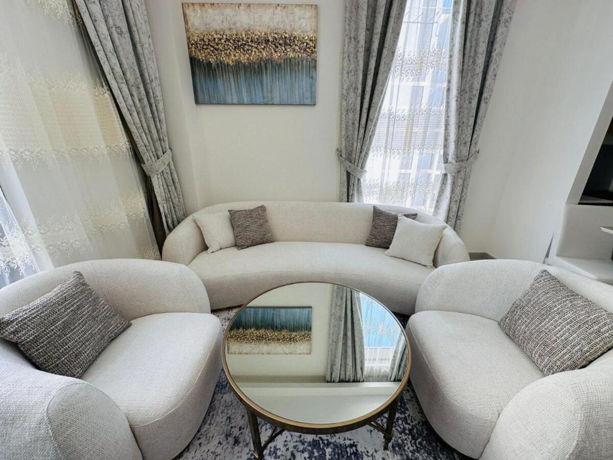 Luxury 2 Bedroom In Creek Harbour Apartment