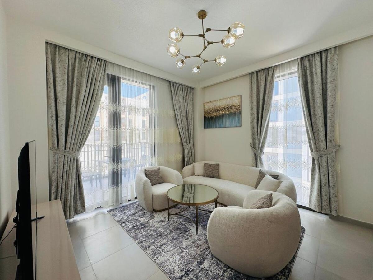 Apartment Luxury 2 Bedroom In Creek Harbour *