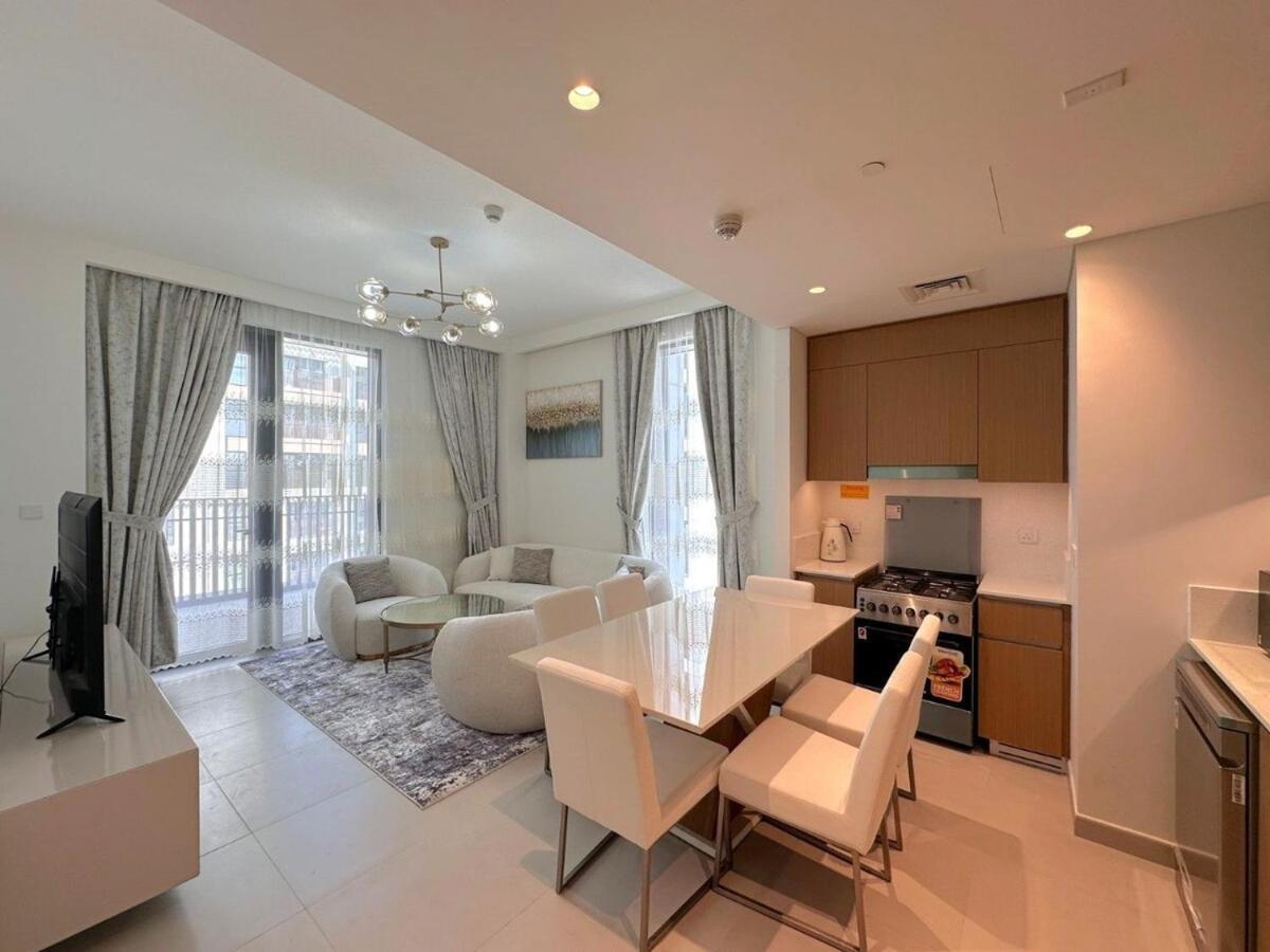 Luxury 2 Bedroom In Creek Harbour *